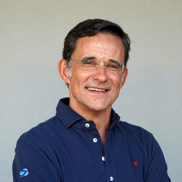 Gustavo Pego Corporate Ventures Director UNIVERSIDAD DE NAVARRA