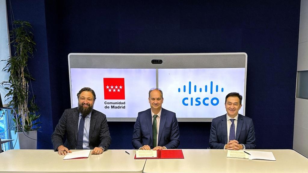 La Comunidad de Madrid firma un acuerdo de colaboración con Cisco para reforzar la ciberseguridad en la región